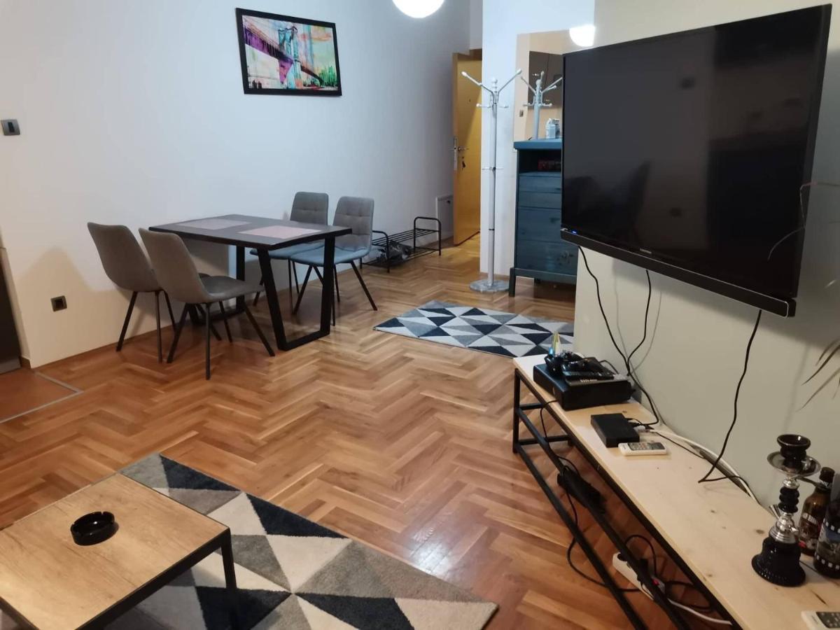 Apartment Luki Novi Sad Exterior photo